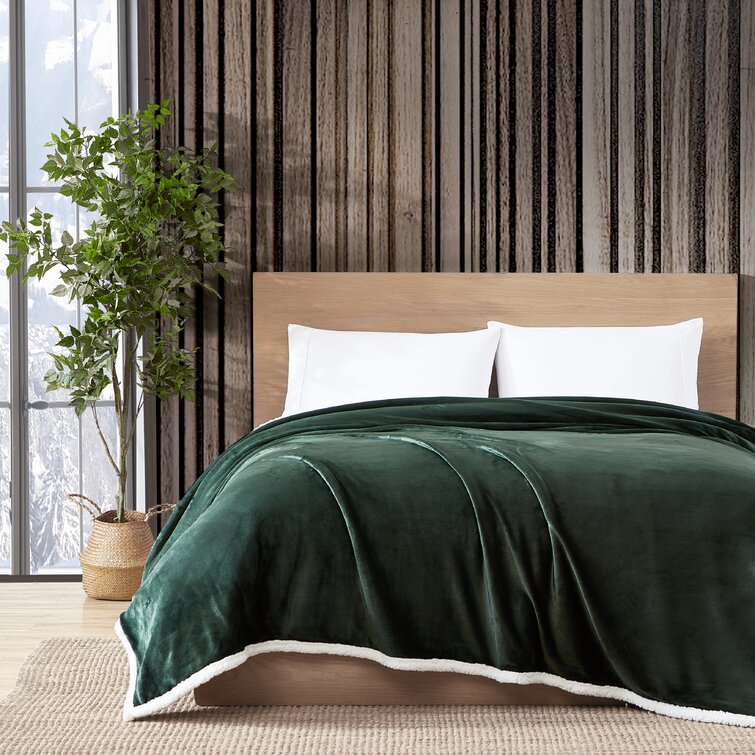 Green discount fleece bedding